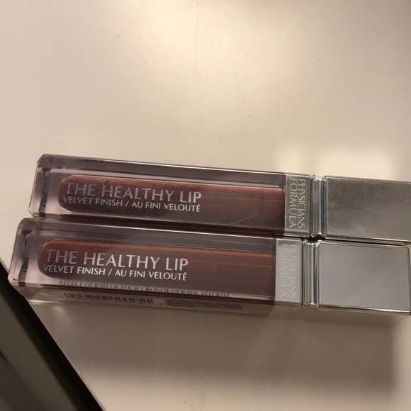 Lipstick - Picture 2 of 4